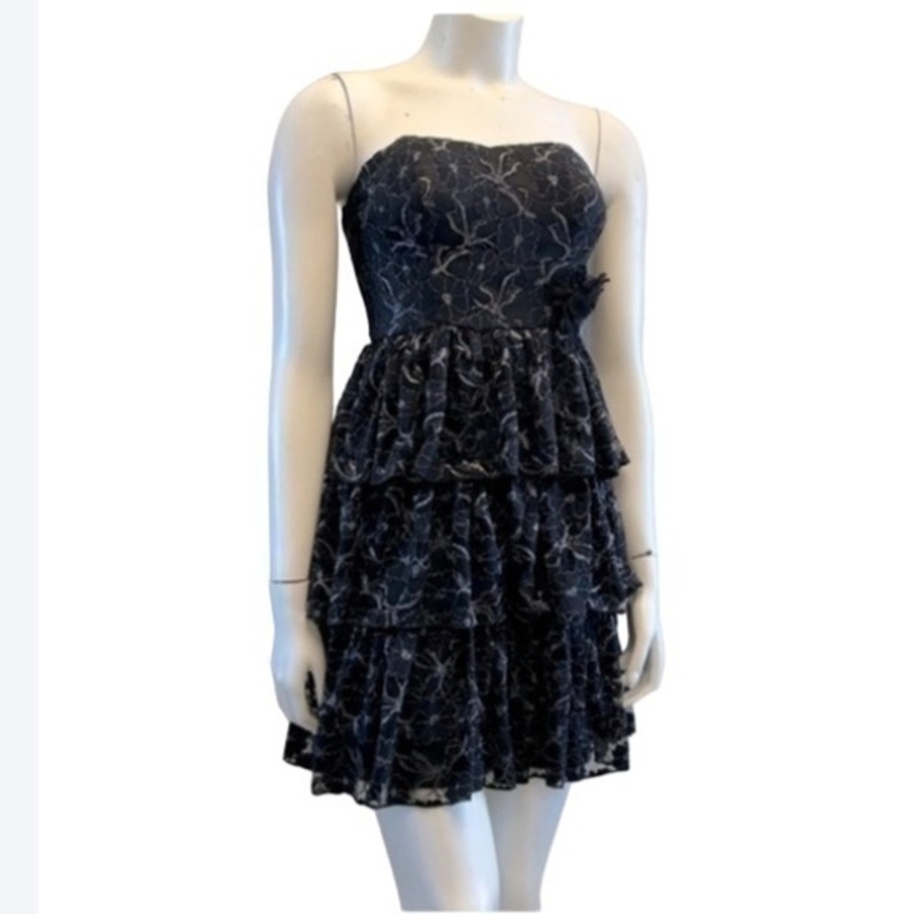 KISMET strapless mini ruffle dress. Rose detail. Lace material. Lined. EEUC.